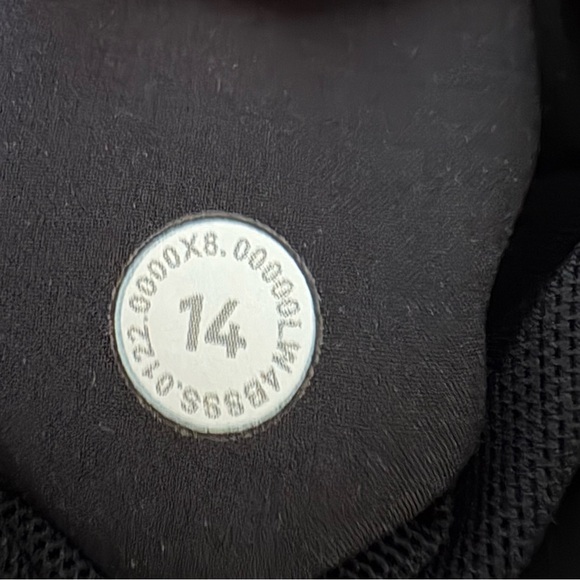 Lululemon Stretch Slim-Fit Running Jacket - Picture 12 of 12